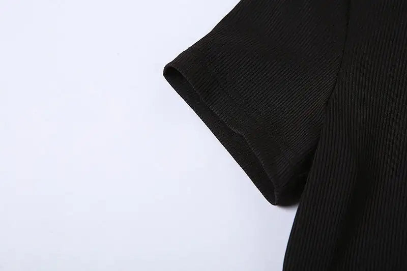 Elegant Knit Maxi Dress with Short Sleeves and Soft Sweater Fabric