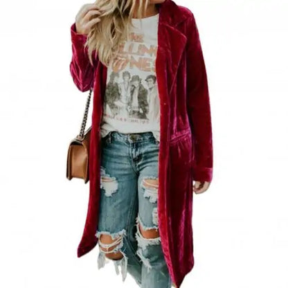 Luxurious Velvet Midi Jacket with Functional Pockets and Sleek Design