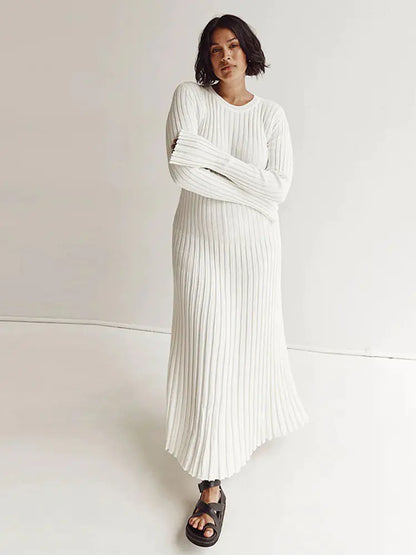 Elegant Ribbed Knit Maxi Dress with Long Sleeves for Autumn and Winter