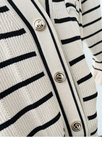 Chic Striped Knit Midi Dress with Flattering Fit and Versatile Style