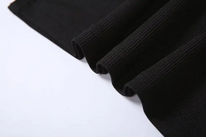 Elegant Knit Maxi Dress with Short Sleeves and Soft Sweater Fabric